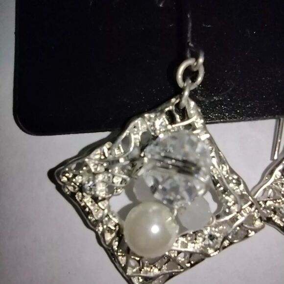 Pier 1 Silver and White Dangle Earrings - Picture 3 of 6